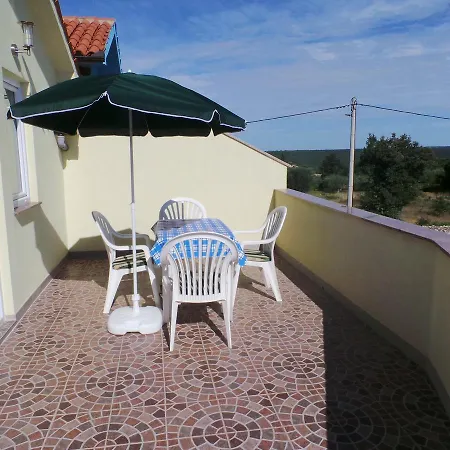 Apartment In Kavran/istrien 27869 Kavran